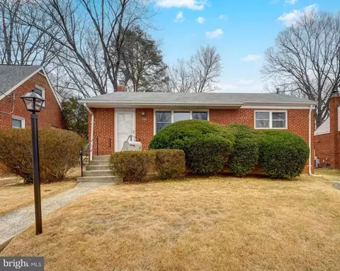 11909 Coronada Pl, Kensington, MD 20895