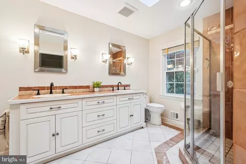 Bath - 8200 Bells Mill Rd, Potomac, MD 20854 photo 1 of 6