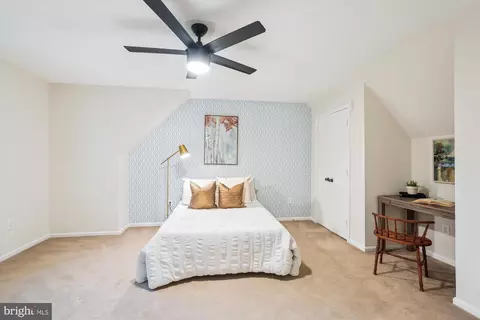 Bedroom - 8200 Bells Mill Rd, Potomac, MD 20854 photo 4 of 9