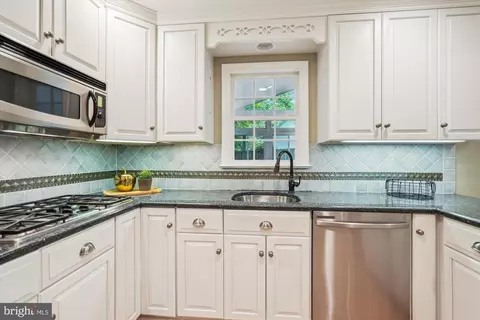 Kitchen - 8200 Bells Mill Rd, Potomac, MD 20854 photo 3 of 4