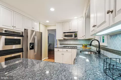 Kitchen - 8200 Bells Mill Rd, Potomac, MD 20854 photo 2 of 4