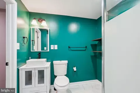 Bath - 8200 Bells Mill Rd, Potomac, MD 20854 photo 6 of 6