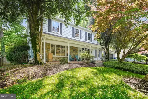 Exterior - 8200 Bells Mill Rd, Potomac, MD 20854 photo 11 of 11