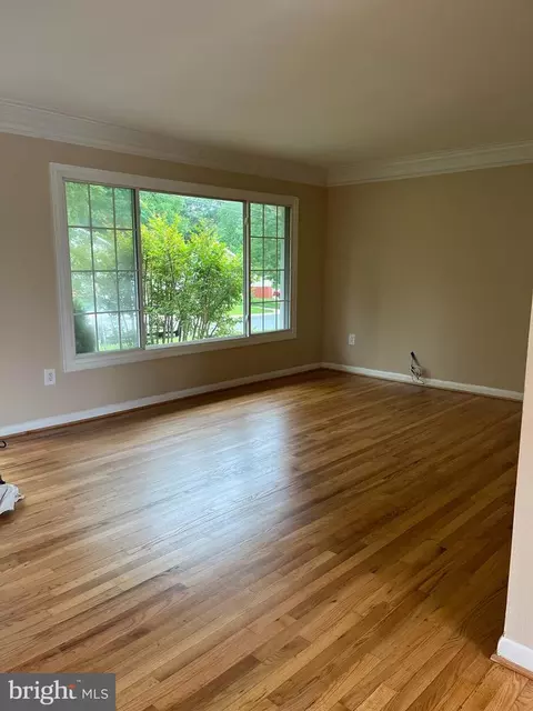 Living - 4105 Isbell St, Silver Spring, MD 20906 photo 1 of 2