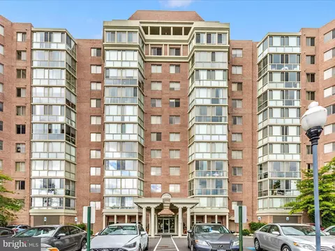 3210 N Leisure World Blvd #121, Silver Spring, MD 20906