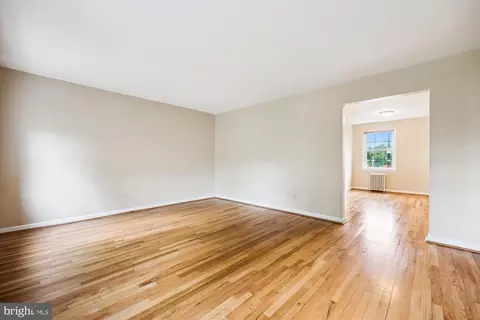 2406 Colston Dr #202, Silver Spring, MD 20910 photo 13