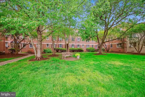 2406 Colston Dr #202, Silver Spring, MD 20910 photo 30