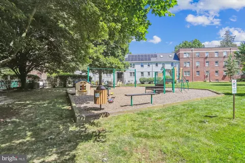 2406 Colston Dr #202, Silver Spring, MD 20910 photo 32
