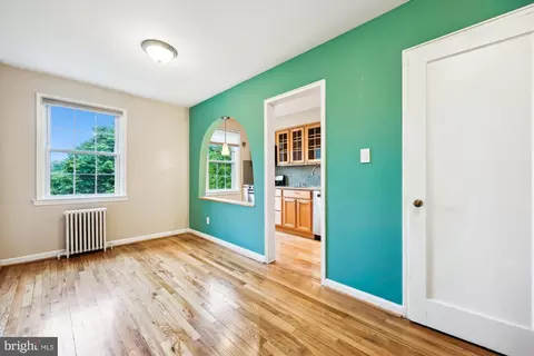 2406 Colston Dr #202, Silver Spring, MD 20910