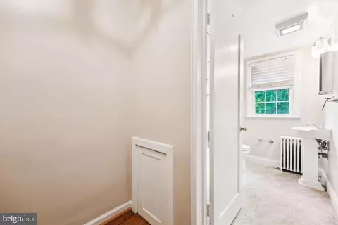 2406 Colston Dr #202, Silver Spring, MD 20910 photo 23