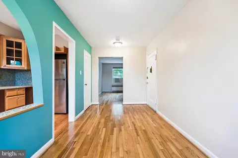 2406 Colston Dr #202, Silver Spring, MD 20910 photo 4