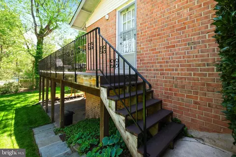 Exterior - 12012 Coldstream Dr, Potomac, MD 20854 photo 8 of 11