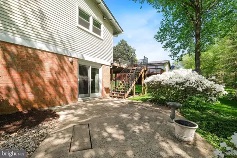 Exterior - 12012 Coldstream Dr, Potomac, MD 20854 photo 4 of 11