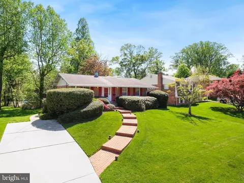 Exterior - 12012 Coldstream Dr, Potomac, MD 20854 photo 2 of 11