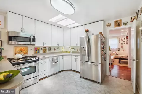 Kitchen - 12012 Coldstream Dr, Potomac, MD 20854 photo 1 of 3