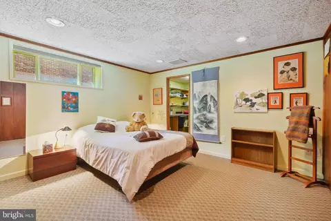 Bedroom - 12012 Coldstream Dr, Potomac, MD 20854 photo 3 of 4