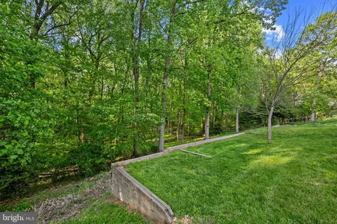 Exterior - 11455 Oak Leaf Dr, Silver Spring, MD 20901 photo 8 of 9