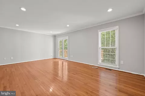 Living - 11455 Oak Leaf Dr, Silver Spring, MD 20901 photo 2 of 7