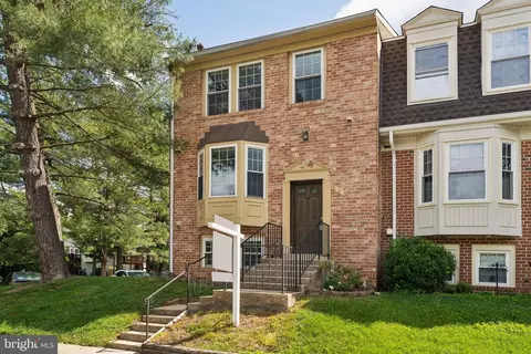 1 Cinzano Ct, Gaithersburg, MD 20878