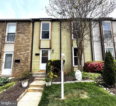 748 W Side Dr #7, Gaithersburg, MD 20878