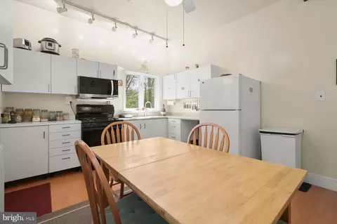9819 Capitol View Ave, Silver Spring, MD 20910 photo 17