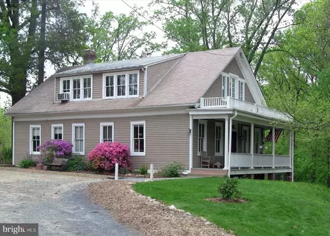 9819 Capitol View Ave, Silver Spring, MD 20910