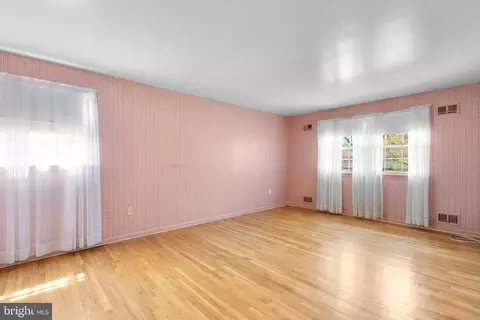 14709 Notley Rd, Silver Spring, MD 20905 photo 11