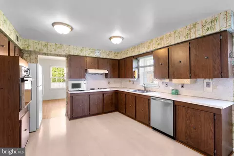 14709 Notley Rd, Silver Spring, MD 20905 photo 5