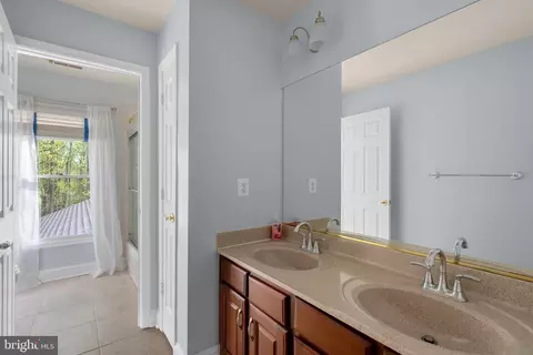 Entry Way - 18729 Brooke Rd, Sandy Spring, MD 20860 photo 3 of 6