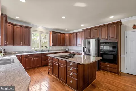 Kitchen - 18729 Brooke Rd, Sandy Spring, MD 20860 photo 3 of 5