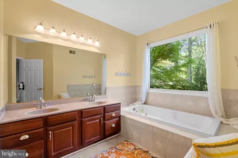 Bath - 18729 Brooke Rd, Sandy Spring, MD 20860 photo 1 of 4