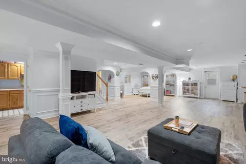 Entry Way - 18729 Brooke Rd, Sandy Spring, MD 20860 photo 5 of 6