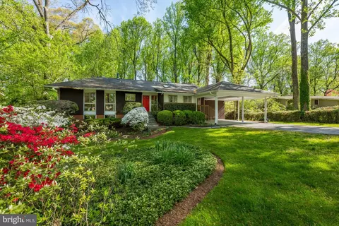 7813 Green Twig Rd, Bethesda, MD 20817