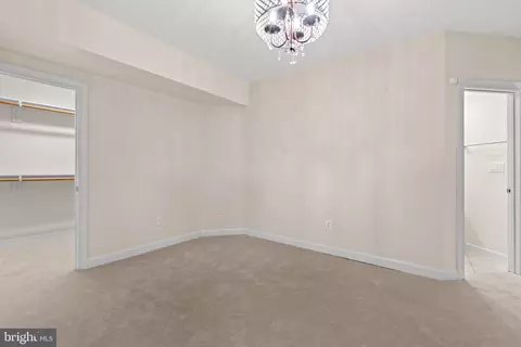 Bedroom - 10521 Alloway Dr, Potomac, MD 20854 photo 7 of 9
