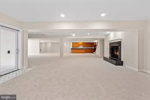 Living - 10521 Alloway Dr, Potomac, MD 20854 photo 27 of 28