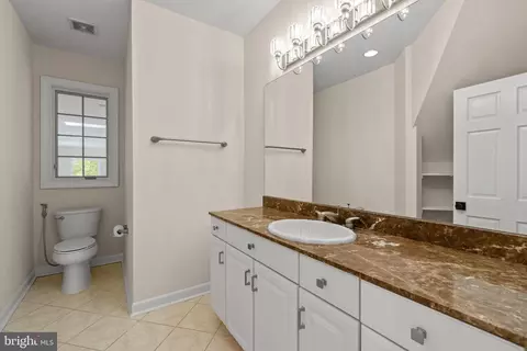 Bath - 10521 Alloway Dr, Potomac, MD 20854 photo 1 of 11