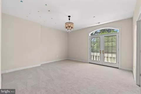 Bedroom - 10521 Alloway Dr, Potomac, MD 20854 photo 5 of 9