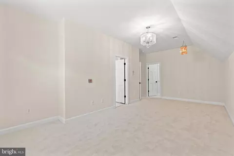 Bedroom - 10521 Alloway Dr, Potomac, MD 20854 photo 3 of 9