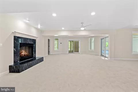 Living - 10521 Alloway Dr, Potomac, MD 20854 photo 28 of 28