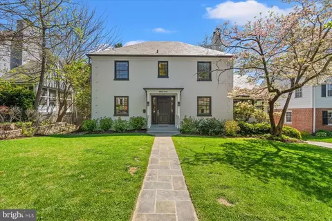 5612 Overlea Rd, Bethesda, MD 20816
