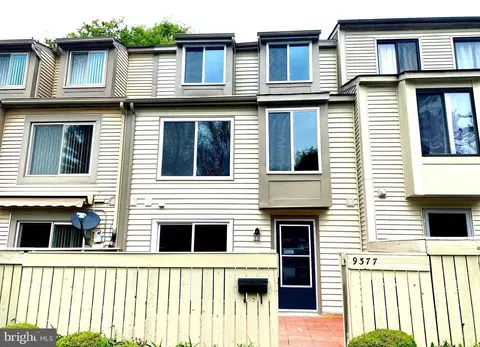9377 Chadburn Pl, Montgomery Village, MD 20886