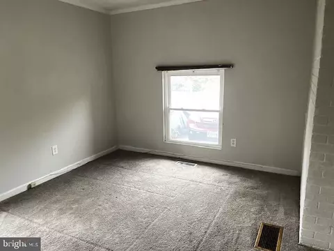 Living - 26820 Ridge Rd, Damascus, MD 20872 photo 4 of 4