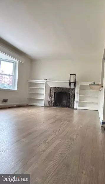 Living - 26820 Ridge Rd, Damascus, MD 20872 photo 1 of 4