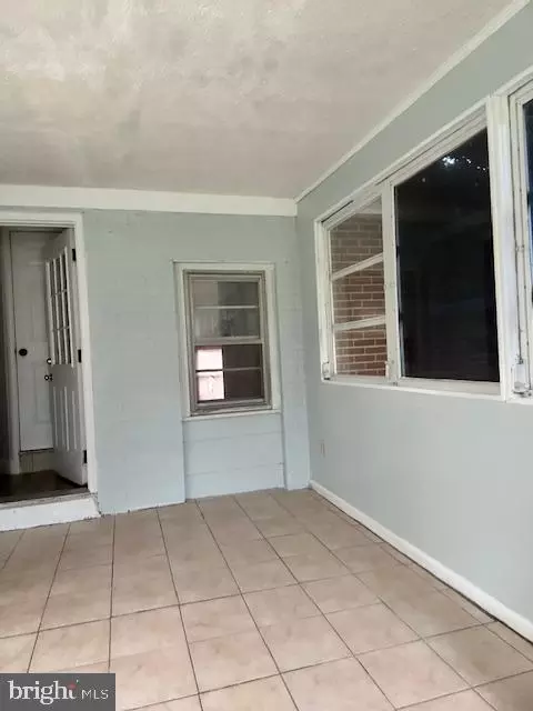 Exterior - 26820 Ridge Rd, Damascus, MD 20872 photo 4 of 4