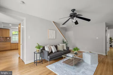 Living - 9207 Whitney St, Silver Spring, MD 20901 photo 4 of 4
