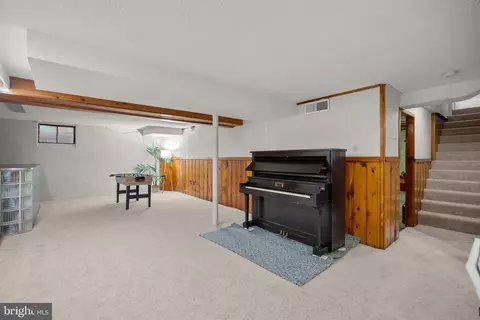 Entry Way - 9207 Whitney St, Silver Spring, MD 20901 photo 4 of 4