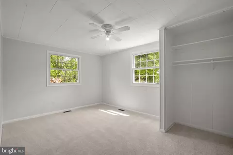 Bedroom - 9207 Whitney St, Silver Spring, MD 20901 photo 5 of 9