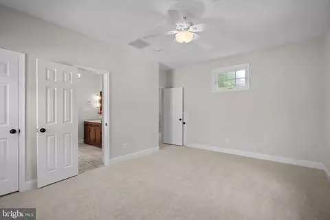 Bedroom - 9207 Whitney St, Silver Spring, MD 20901 photo 7 of 9