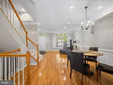 Dining - 8511 Cameron St, Silver Spring, MD 20910 photo 2 of 3