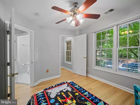 Bedroom - 8511 Cameron St, Silver Spring, MD 20910 photo 6 of 10